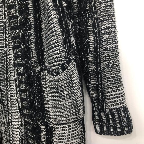 Lulumari Black White Open Front Thick Knit Cardigan Sweater Coat - Picture 11 of 16